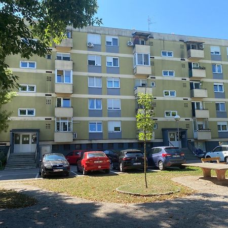 Апартаменты Astoria Вараждин Экстерьер фото